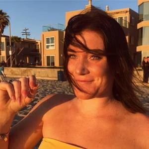 Meet your Posher, Iris